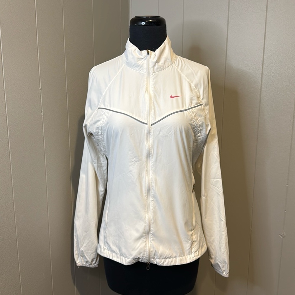 C NIKE Women’s Small Zip Up Fitness Running Jacket With Reflective Trim